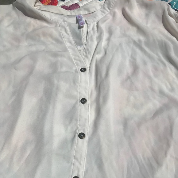 Xhilaration XL Cream Blouse - Picture 2 of 7